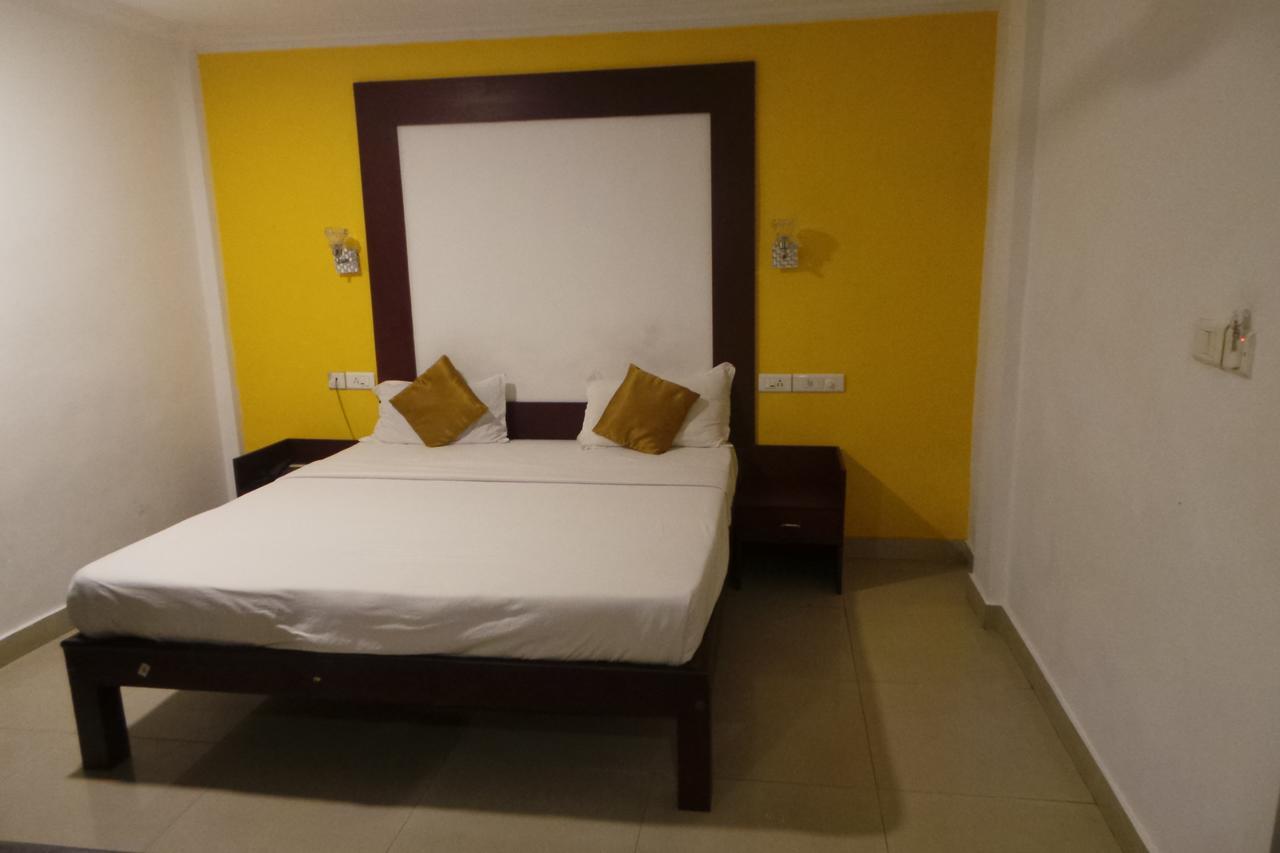Hotel Wayanad Regency Kedavūr Buitenkant foto